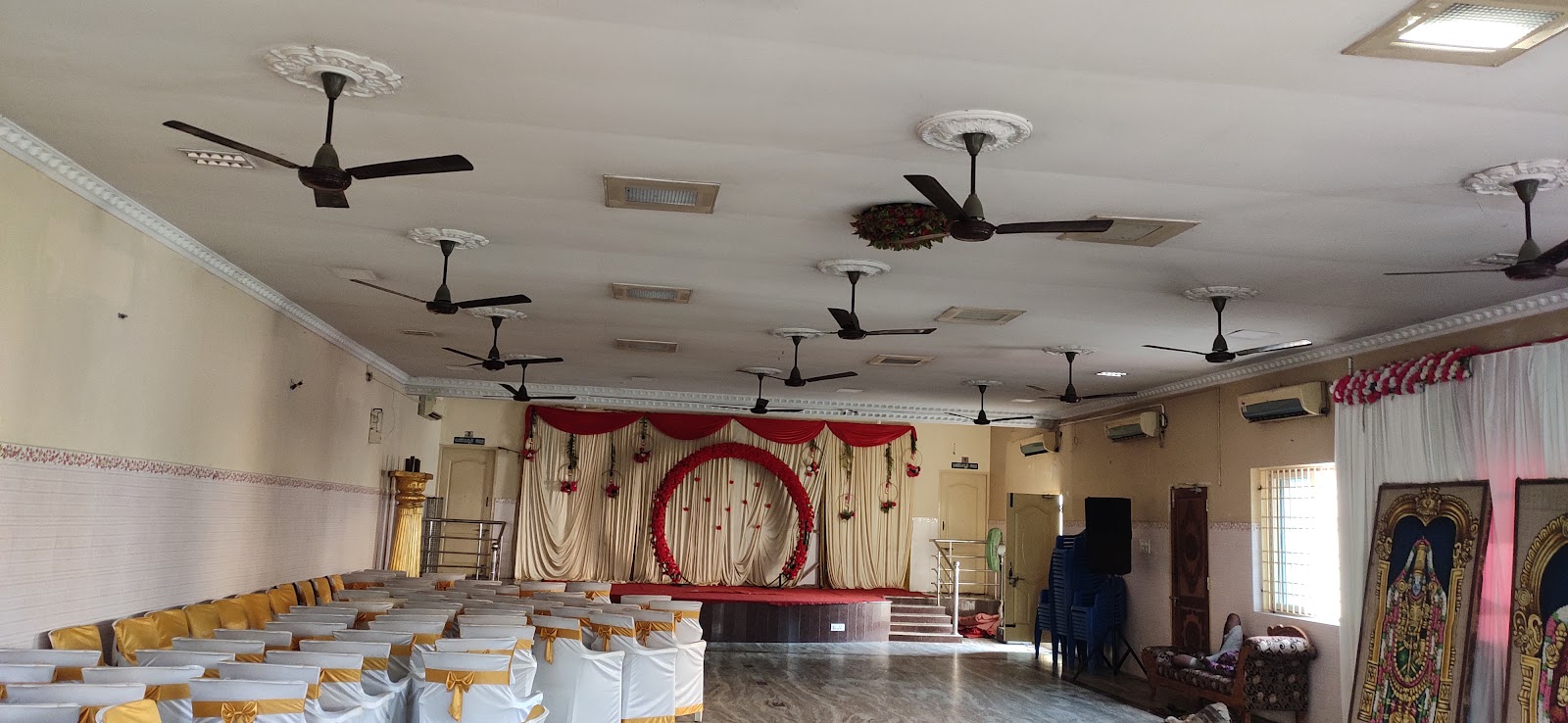 C.R Party Hall — Banquet Hall in Pallikaranai, Chennai (on-site parking, in-house decoration, DJ permitted, bar service available) — photo 2