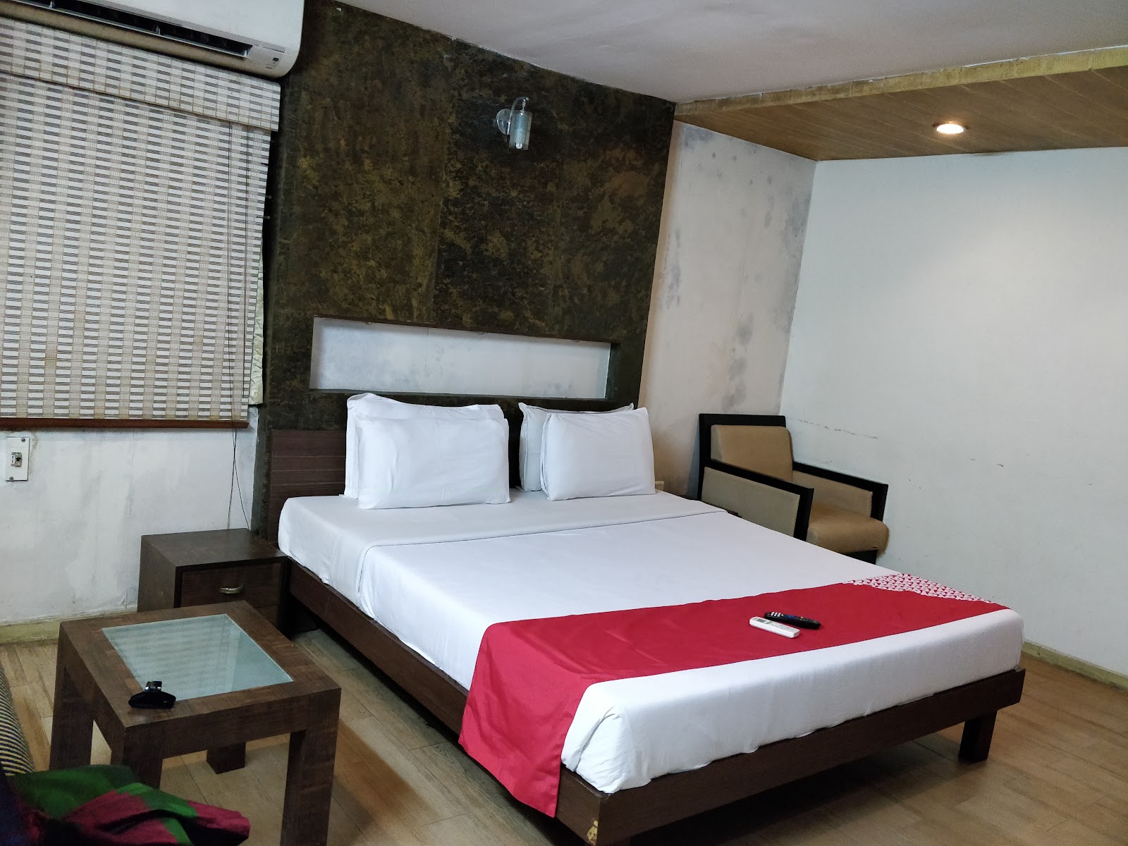 Bhimaas Temple Tree Hotel — Banquet Hall in Vadapalani, Chennai (on-site parking, in-house decoration, outside catering allowed, bar service available) — photo 2