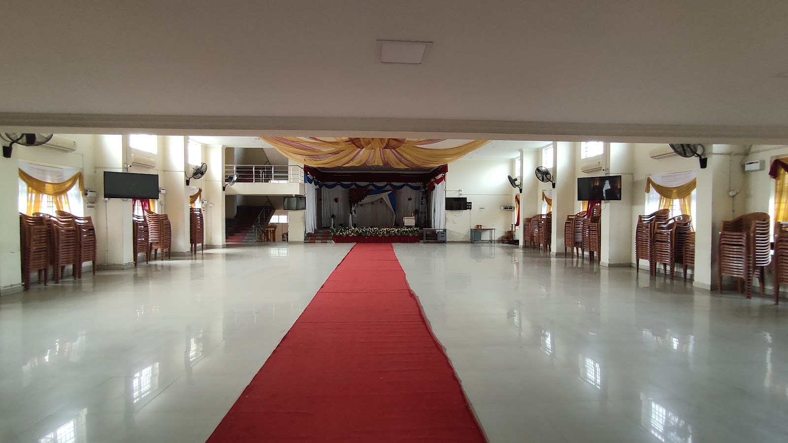 Chennai Metropolitan Cooperative Housing Society Marriage Hall — Banquet Hall in Madhavaram, Chennai (on-site parking, in-house decoration, DJ permitted, bar service available) — photo 2