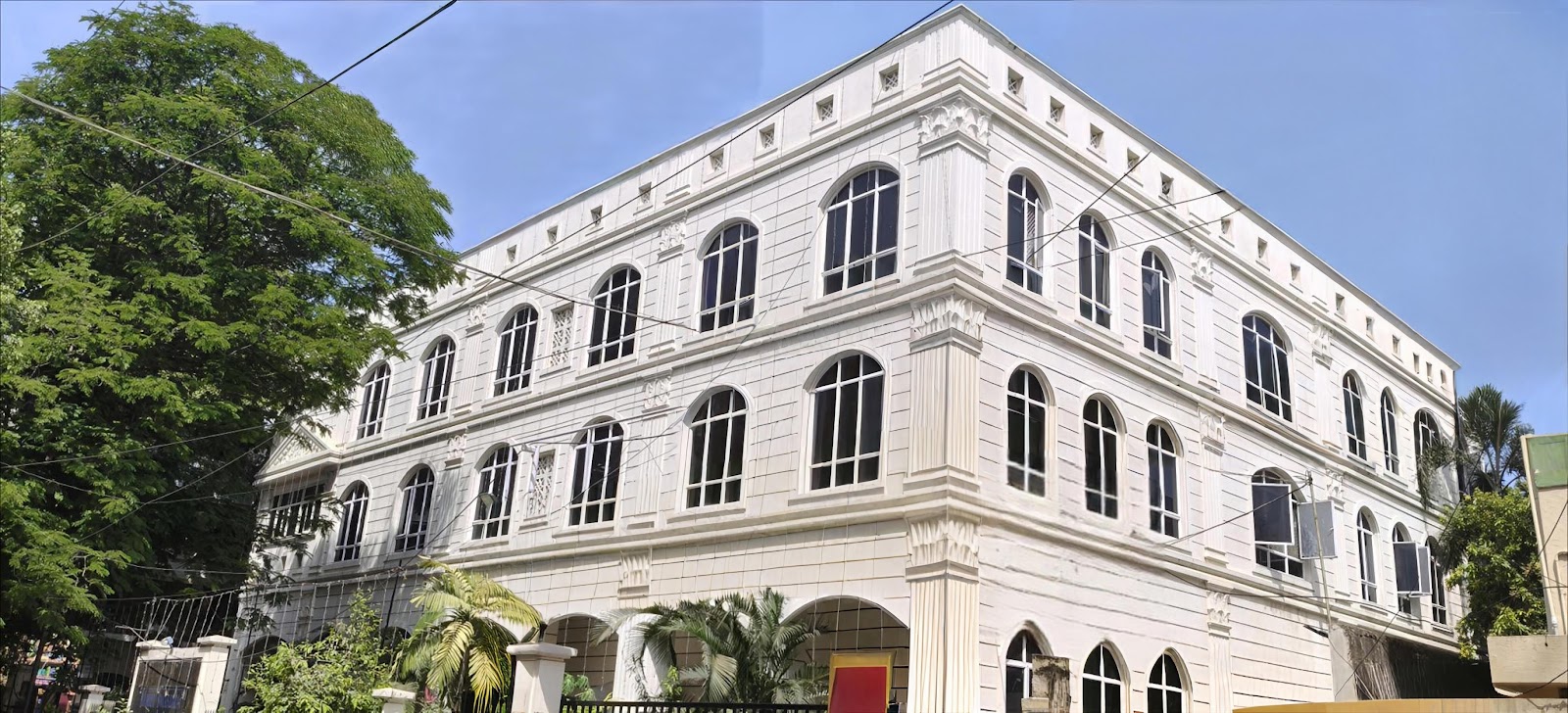 Aiobeu Swasthika — Banquet Hall in Mylapore, Chennai (on-site parking, in-house decoration, bar service available, 400–600 guest capacity)