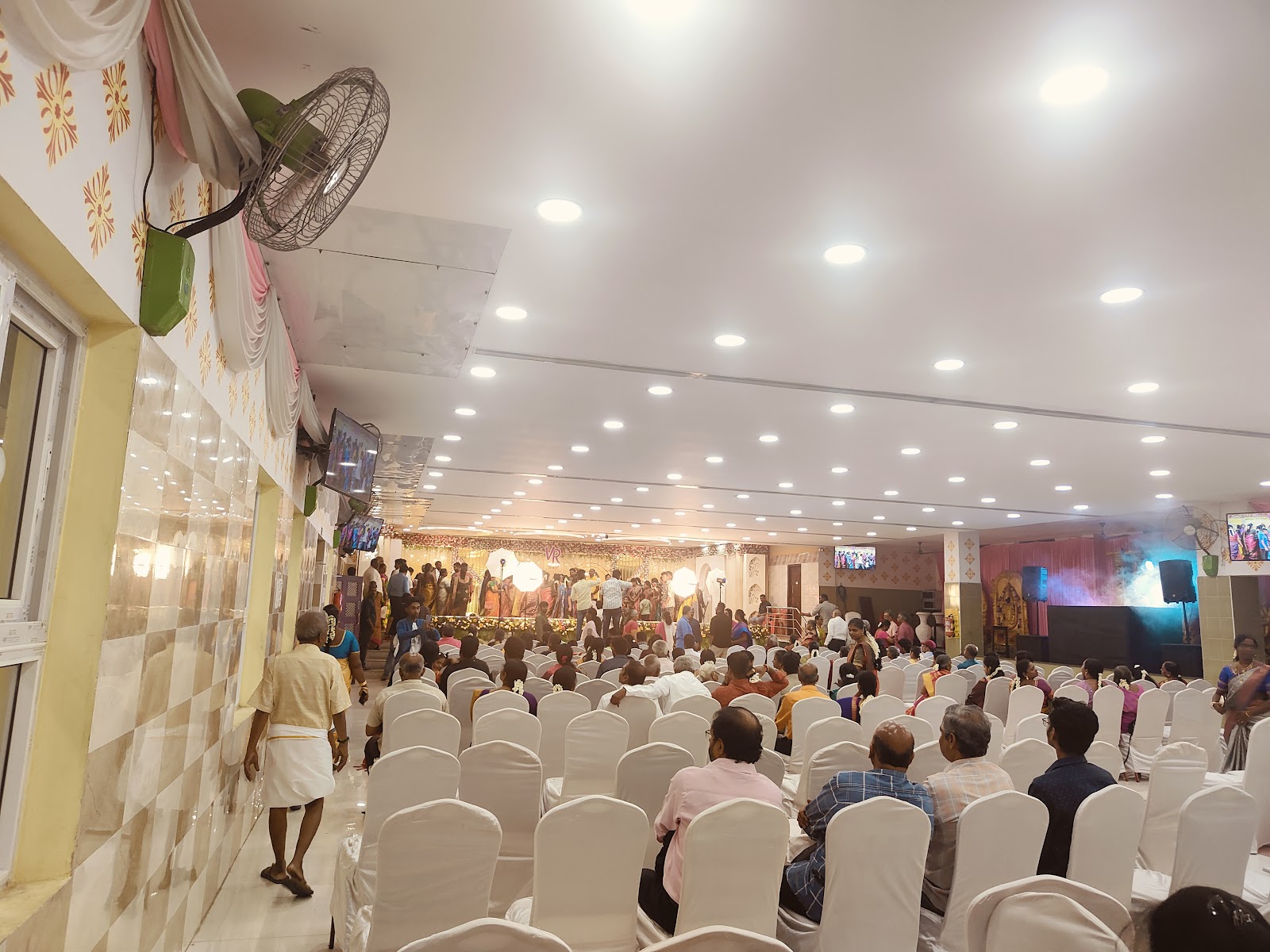 Rajalakshmi Kalyana Mandapam — Banquet Hall in Velachery, Chennai (on-site parking, in-house decoration, DJ permitted, bar service available) — photo 2