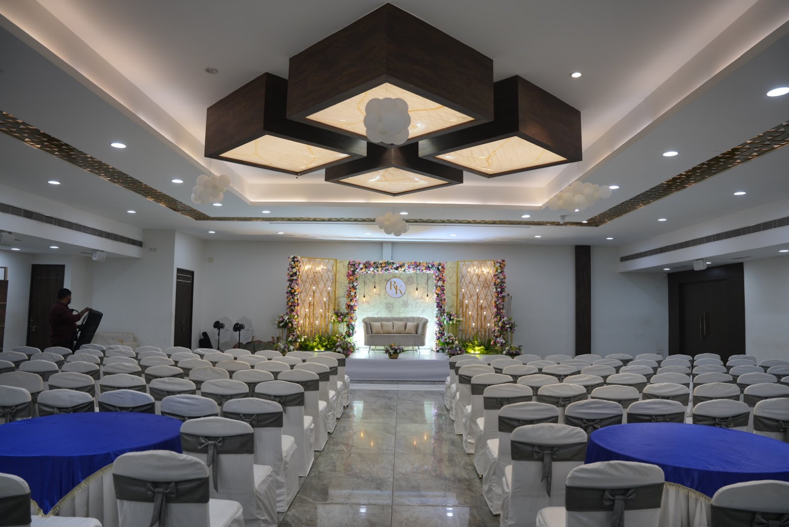 Elite Banquet Hall — Banquet Hall in Avadi, Chennai (on-site parking, in-house decoration, bar service available, 250–400 guest capacity)