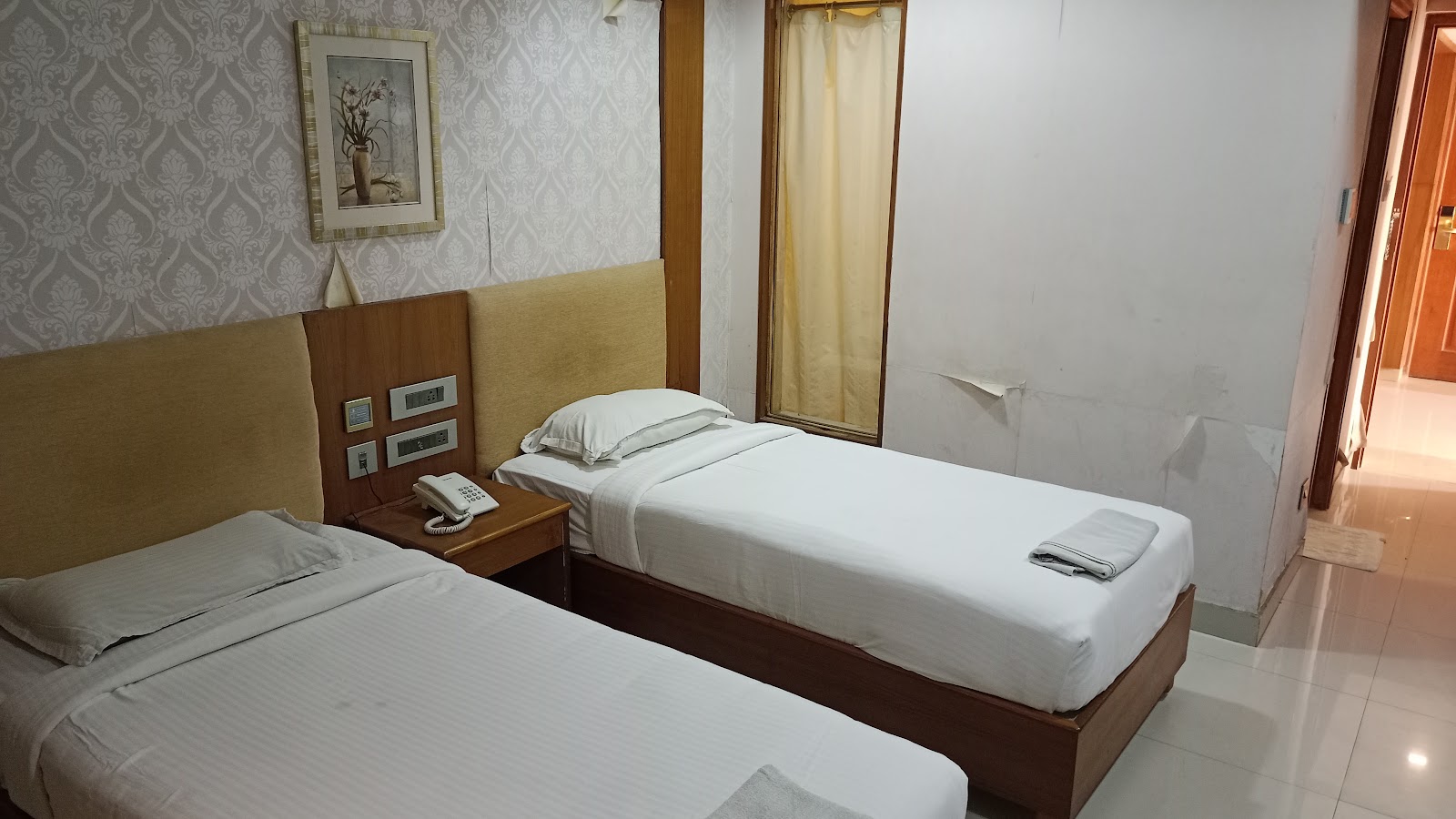 Vijay Park — Banquet Hall in Madhavaram, Chennai (on-site parking, in-house decoration, outside catering allowed, bar service available) — photo 2