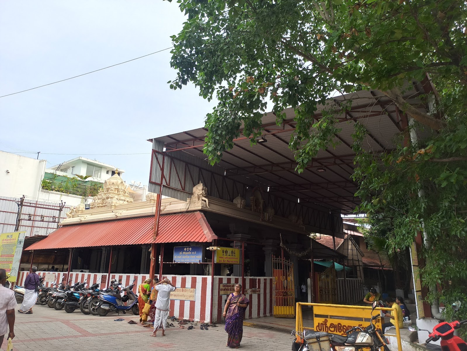 Sri Satari Bhavanam — Banquet Hall in Tambaram East, Chennai (on-site parking, in-house decoration, DJ permitted, bar service available) — photo 3