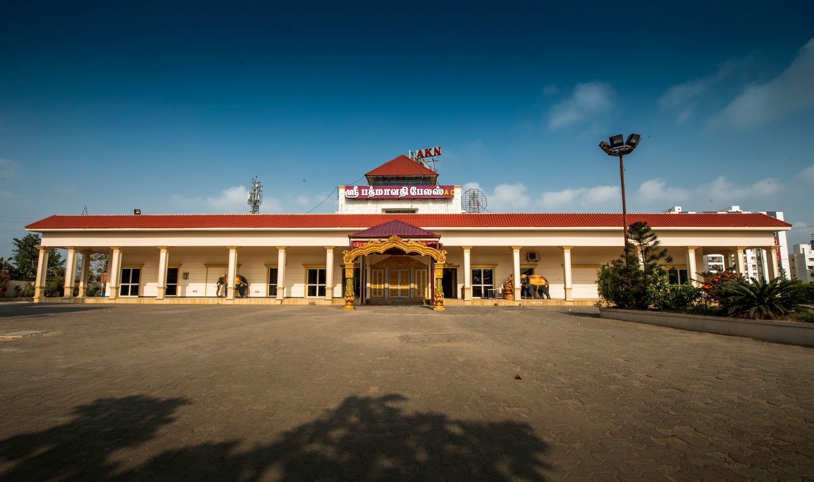 Sri Padmavathi Palace — Banquet Hall in Chennai (on-site parking, in-house decoration, DJ permitted, bar service available)