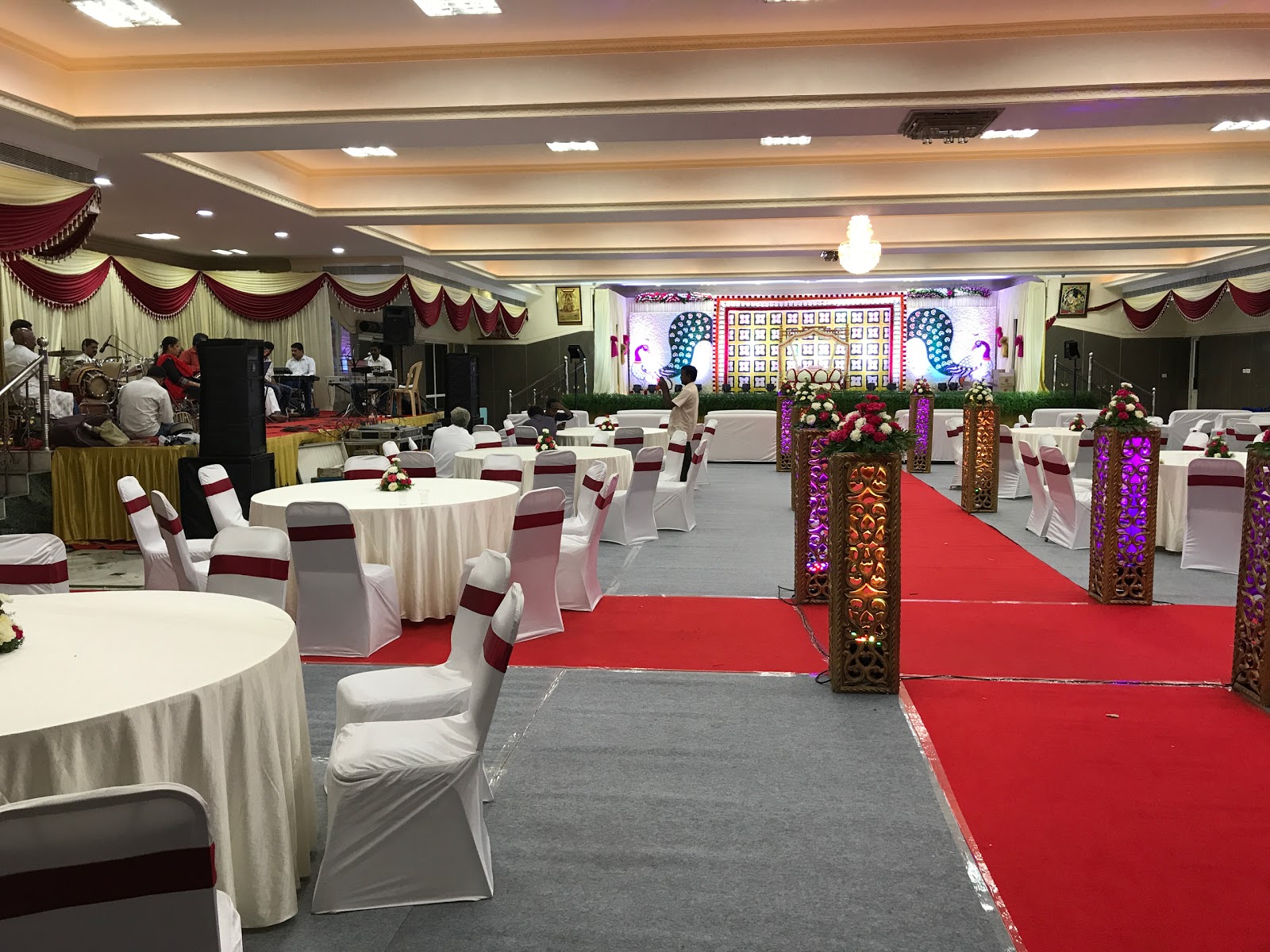 Sri Padmavathi Palace — Banquet Hall in Vanagaram, Chennai (on-site parking, in-house decoration, DJ permitted, bar service available) — photo 2