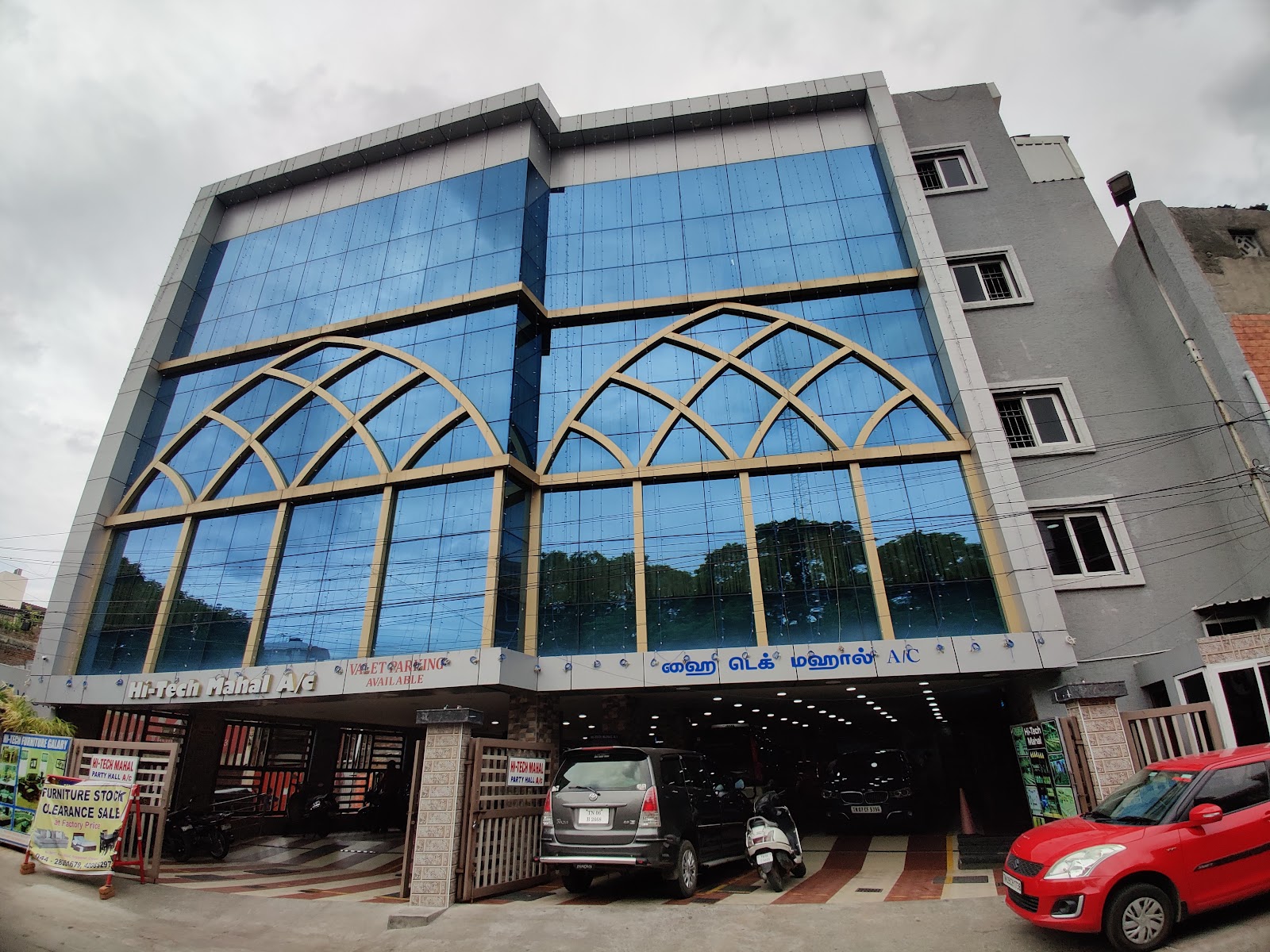 Hi Tech Mahal — Banquet Hall in Royapettah, Chennai (on-site parking, in-house decoration, DJ permitted, bar service available) — photo 3