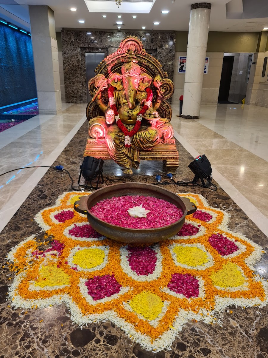 Sree Varaaham Hall — Banquet Hall in Koyambedu, Chennai (on-site parking, in-house decoration, DJ permitted, bar service available) — photo 3