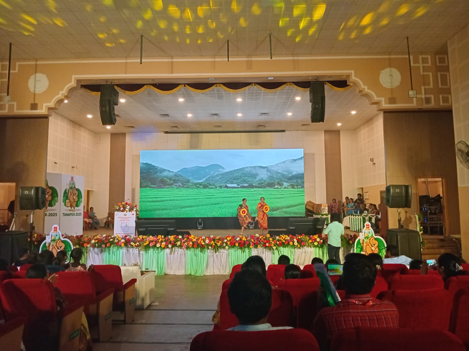 Amma Arangam C.K.N.C — Banquet Hall in Anna Nagar East, Chennai (on-site parking, in-house decoration, DJ permitted, bar service available) — photo 4