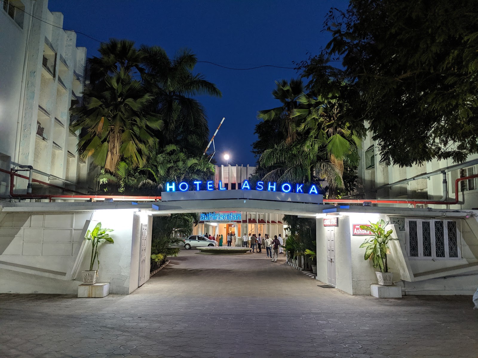 Madras Hotel Ashoka — Banquet Hall in Egmore, Chennai (on-site parking, in-house decoration, outside catering allowed, bar service available) — photo 4