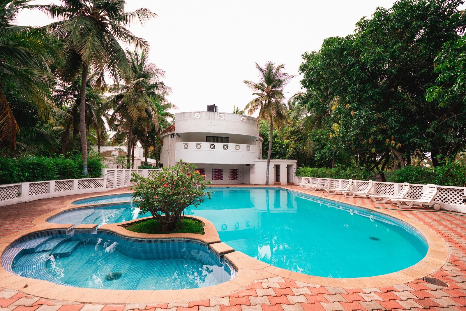 Shelter Beach Resorts — Banquet Hall in Chennai (on-site parking, in-house decoration, bar service available, 400–750 guest capacity)
