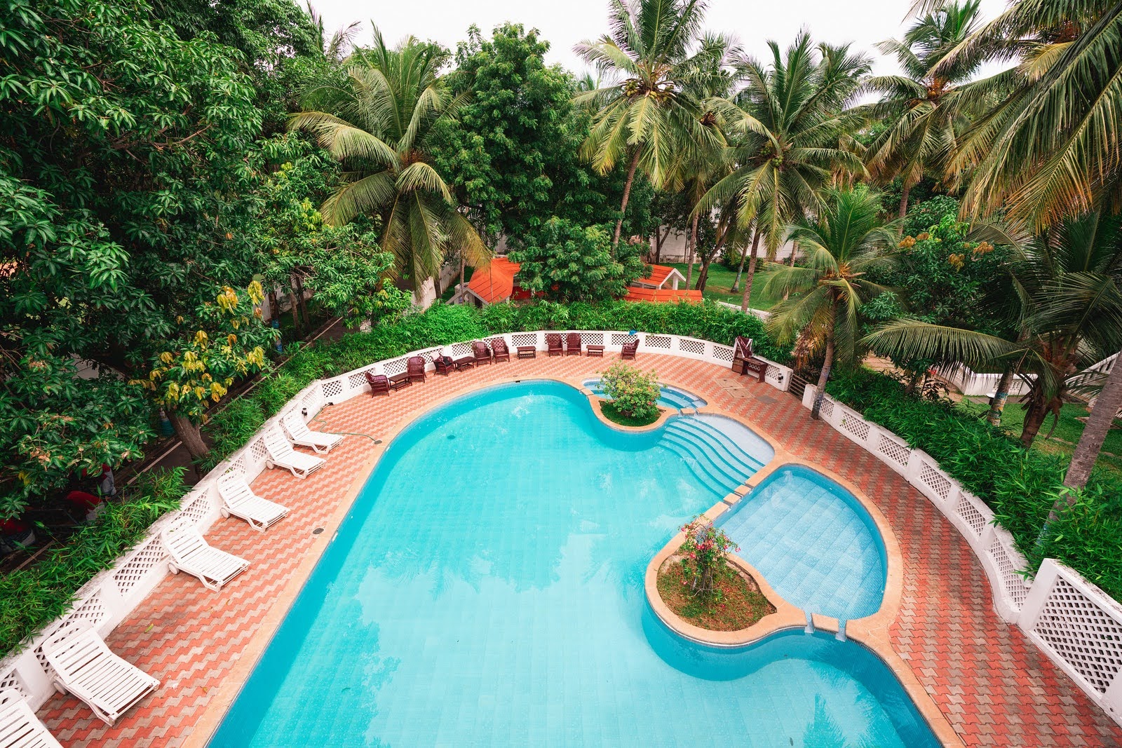 Shelter Beach Resorts — Banquet Hall in East Coast Road, Chennai (on-site parking, in-house decoration, bar service available, 400–750 guest capacity) — photo 3