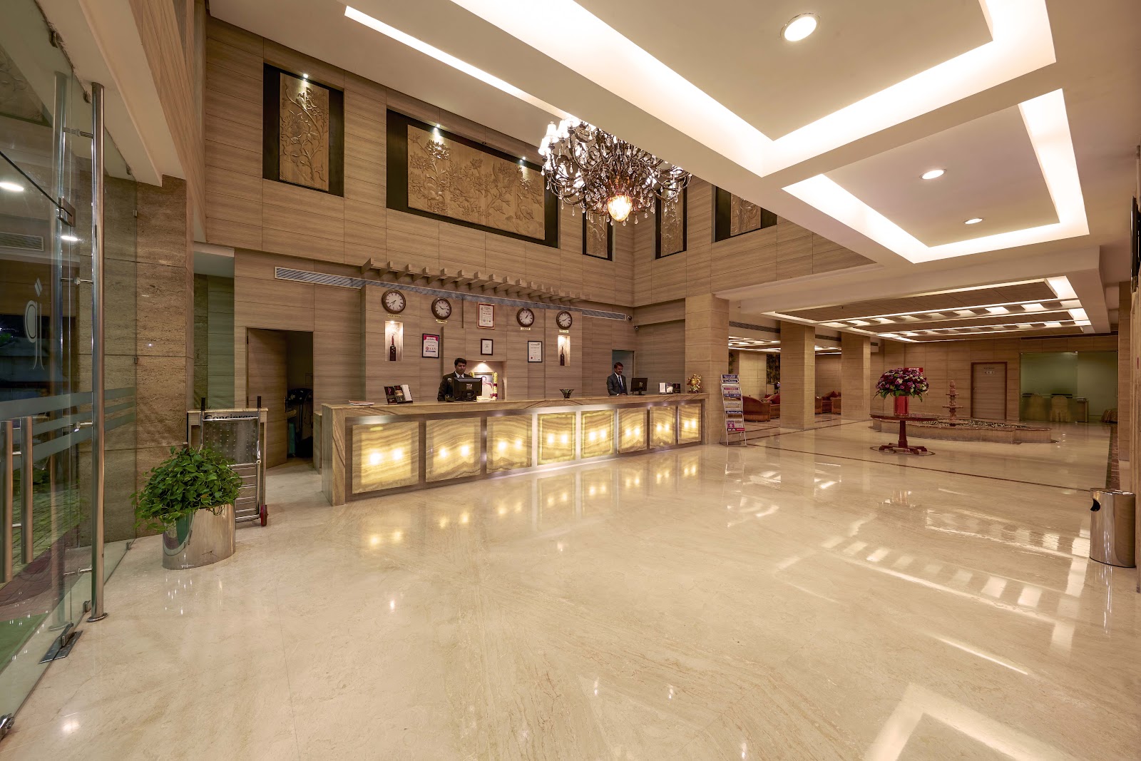 JP Hotel — Banquet Hall in Koyambedu, Chennai (on-site parking, in-house decoration, outside catering allowed, bar service available) — photo 4