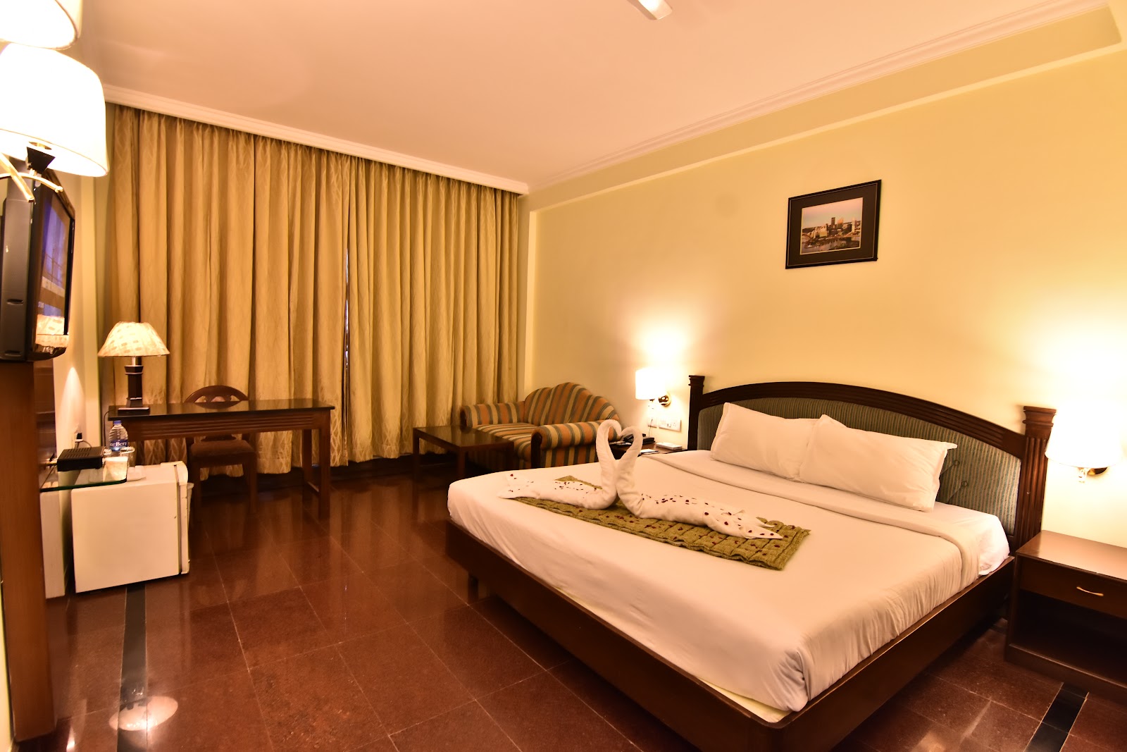 Hotel Simsan — Banquet Hall in Koyambedu, Chennai (on-site parking, in-house decoration, outside catering allowed, bar service available) — photo 2