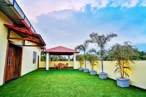Cinemascope An Apart Hotel — Banquet Hall in Chennai (on-site parking, in-house decoration, bar service available, 300–500 guest capacity)