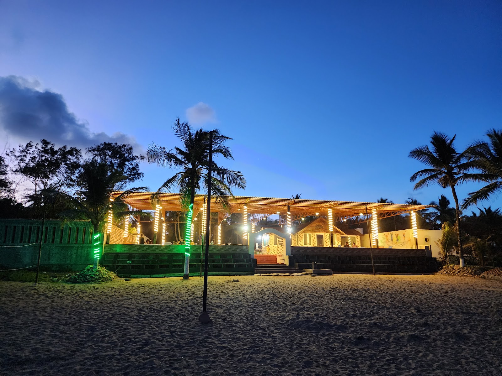 Blue Bay Beach Resort — Resort in Mahabalipuram, Chennai (on-site parking, in-house decoration, bar service available, 500–1000 guest capacity)