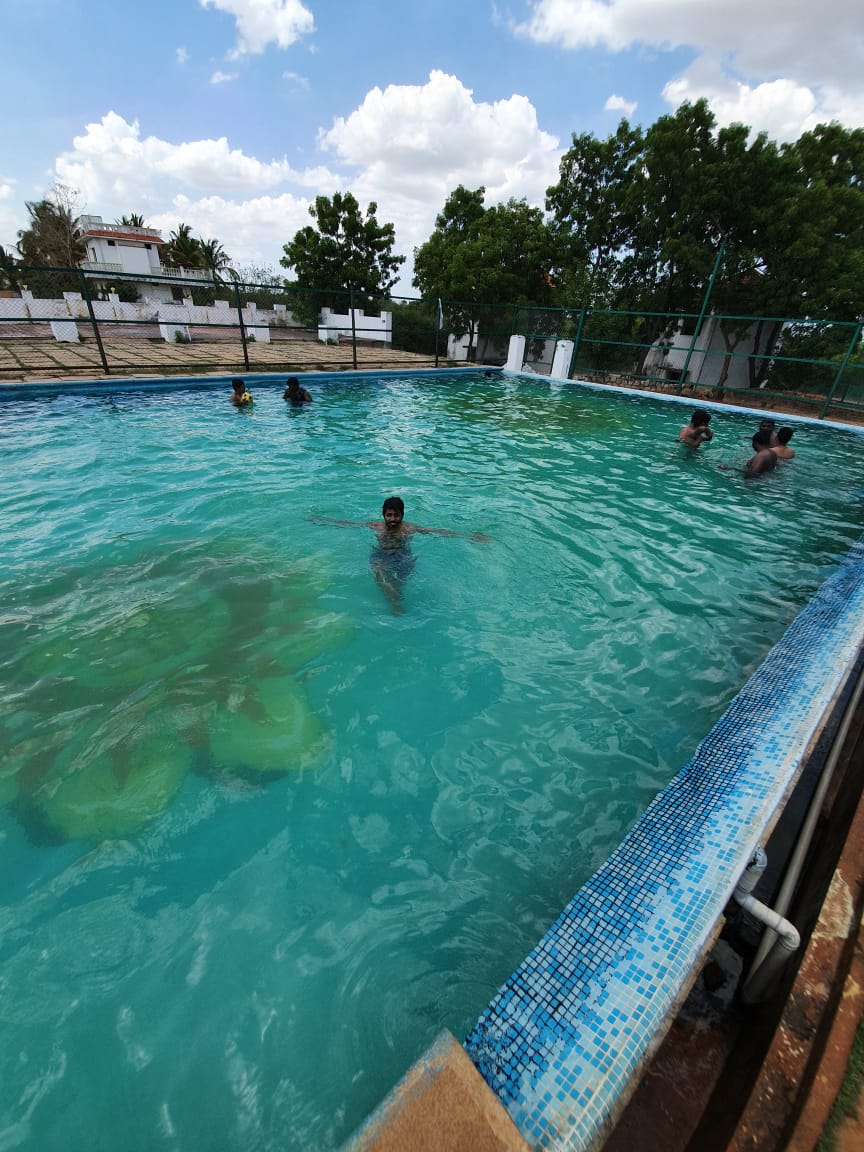 The Grand Blossoms Resort — Resort in Red Hills, Chennai (on-site parking, in-house decoration, bar service available, 500–1000 guest capacity) — photo 4