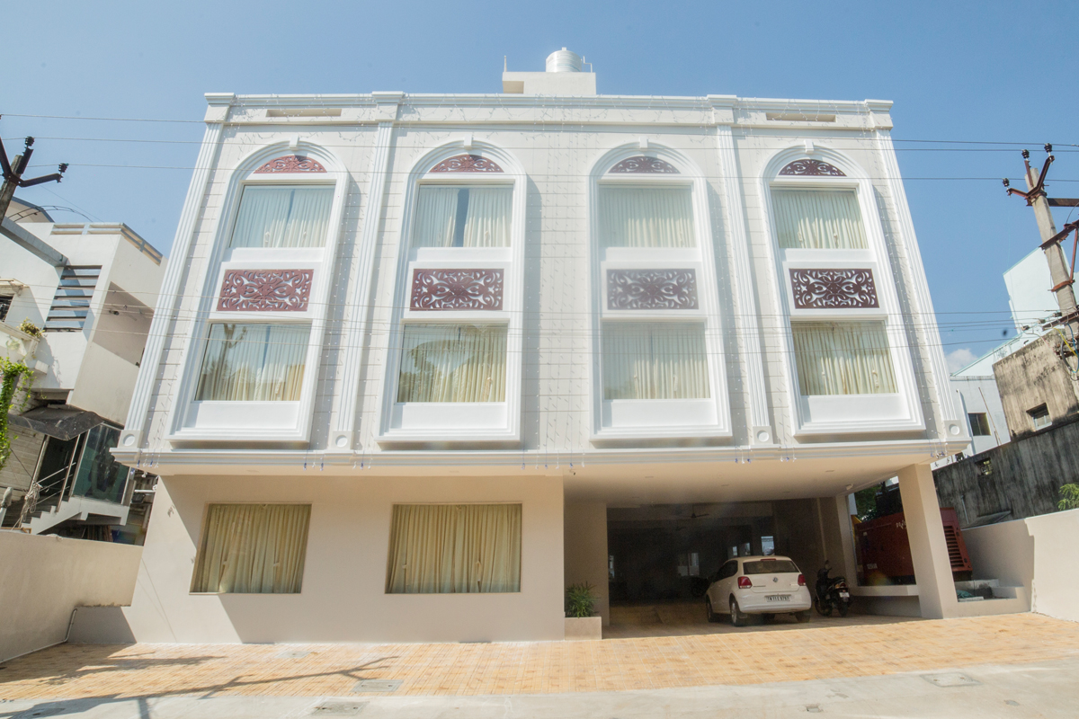 Hotel Atlanta Park — Banquet Hall in Tambaram, Chennai (on-site parking, in-house decoration, outside catering allowed, bar service available)