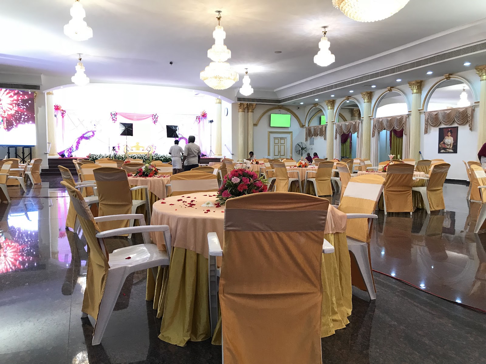 Sree Amruthaa Palace — Banquet Hall in Madambakkam, Chennai (on-site parking, in-house decoration, outside catering allowed, DJ permitted)