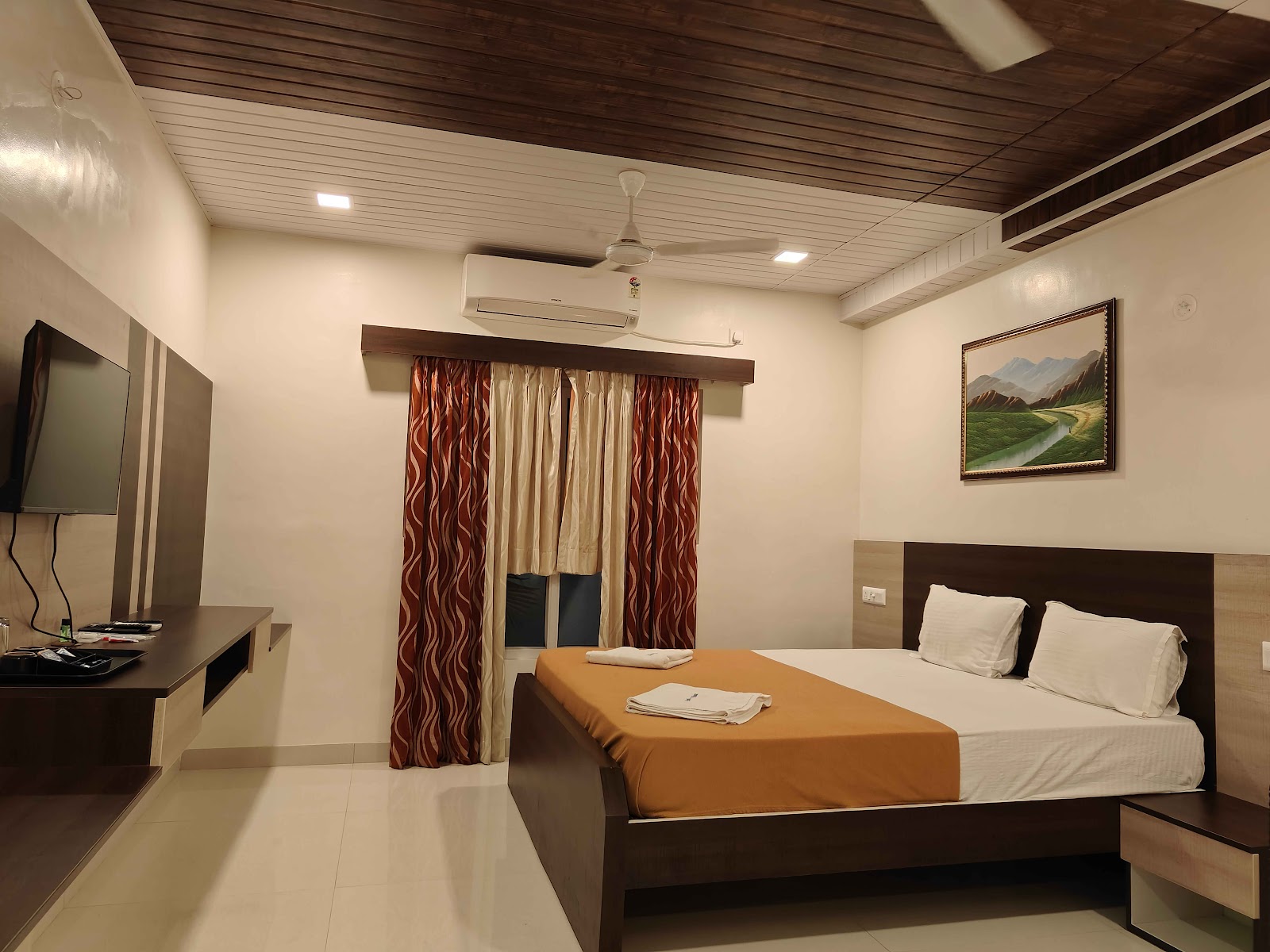 Beach Park Resorts — Banquet Hall in Vettuvankeni, Chennai (on-site parking, in-house decoration, outside catering allowed, bar service available) — photo 2