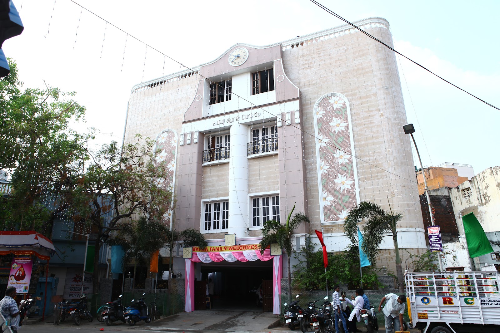 Uma Suraj Palace — Banquet Hall in Chennai (on-site parking, in-house decoration, outside catering allowed, bar service available)