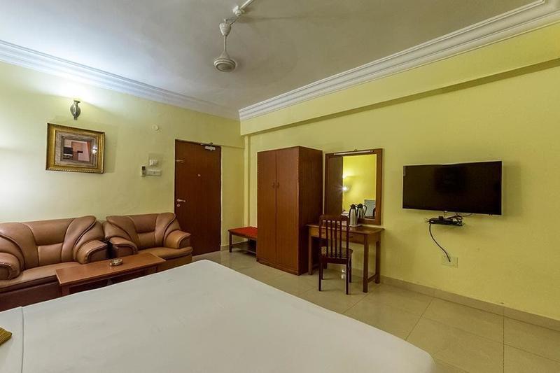 The Kings Hotel — Banquet Hall in Egmore, Chennai (on-site parking, in-house decoration, outside catering allowed, bar service available) — photo 4