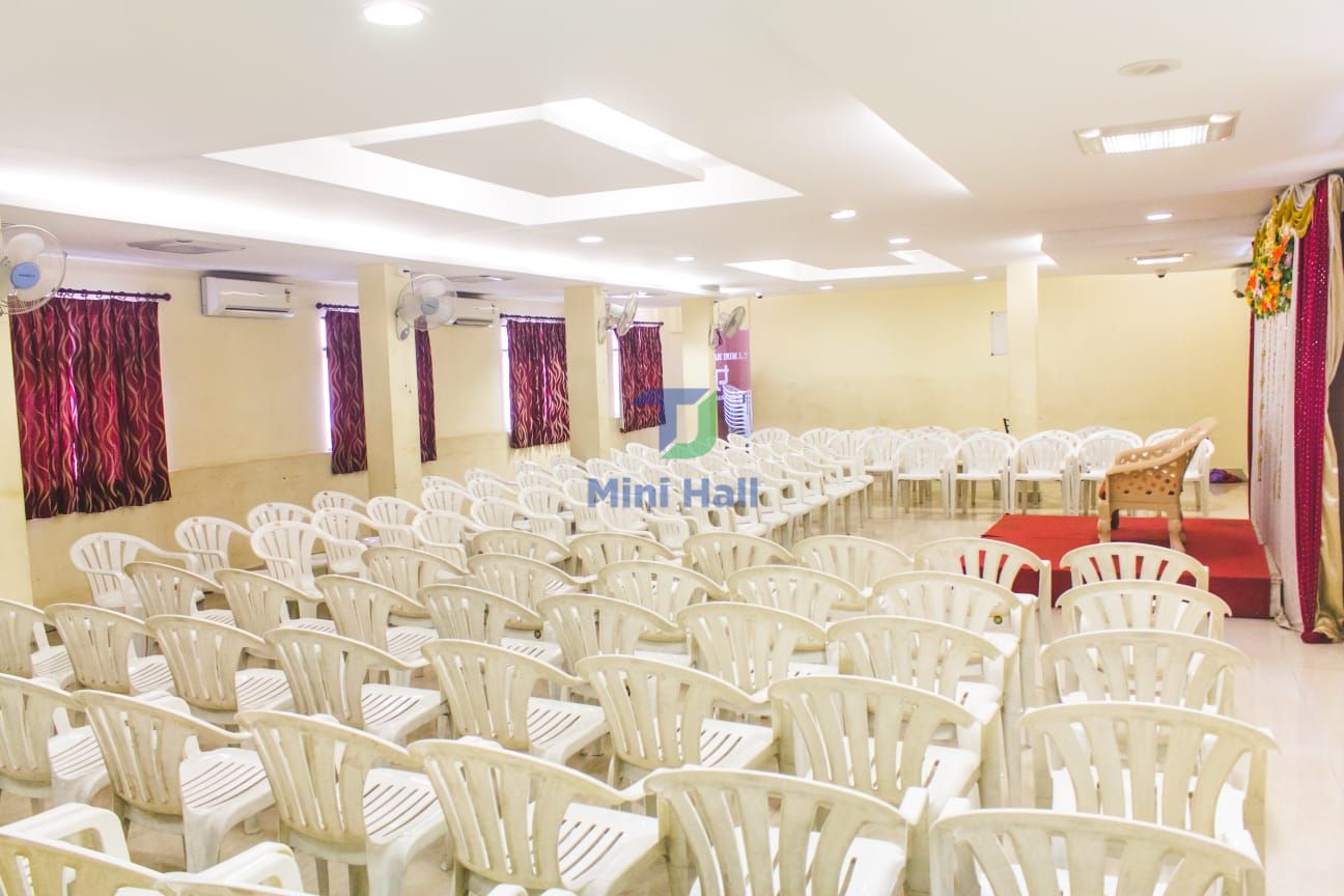 TJ Mini Hall — Banquet Hall in Vadapalani, Chennai (on-site parking, in-house decoration, outside catering allowed, bar service available) — photo 2