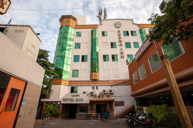 Sudha Inn — Banquet Hall in Egmore, Chennai (on-site parking, in-house decoration, outside catering allowed, bar service available)