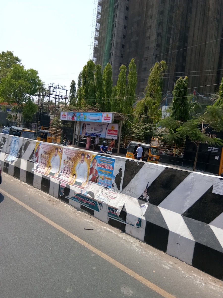 Breeze Hotel — Banquet Hall in Kilpauk, Chennai (on-site parking, in-house decoration, outside catering allowed, bar service available) — photo 3