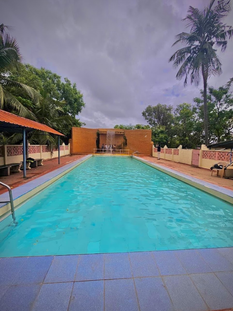 Blue Lagoon Beach Resort — Resort in Neelankarai, Chennai (on-site parking, in-house decoration, outside catering allowed, bar service available) — photo 3