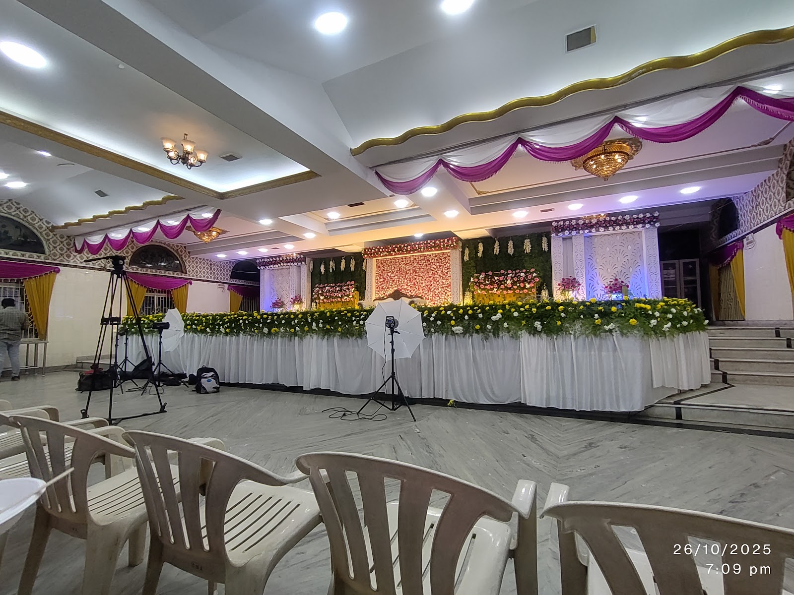 Chinnaswamy Marriage Auditorium — Banquet Hall in Anna Nagar, Chennai (on-site parking, in-house decoration, DJ permitted, bar service available)