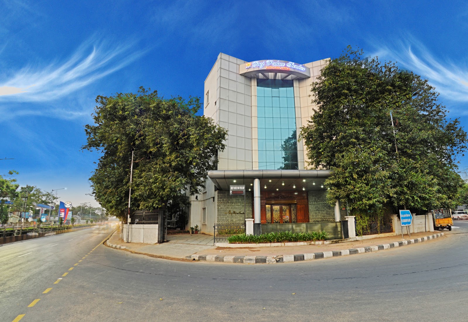 Raj Palace Sundar — Banquet Hall in Chennai (on-site parking, in-house decoration, outside catering allowed, bar service available)