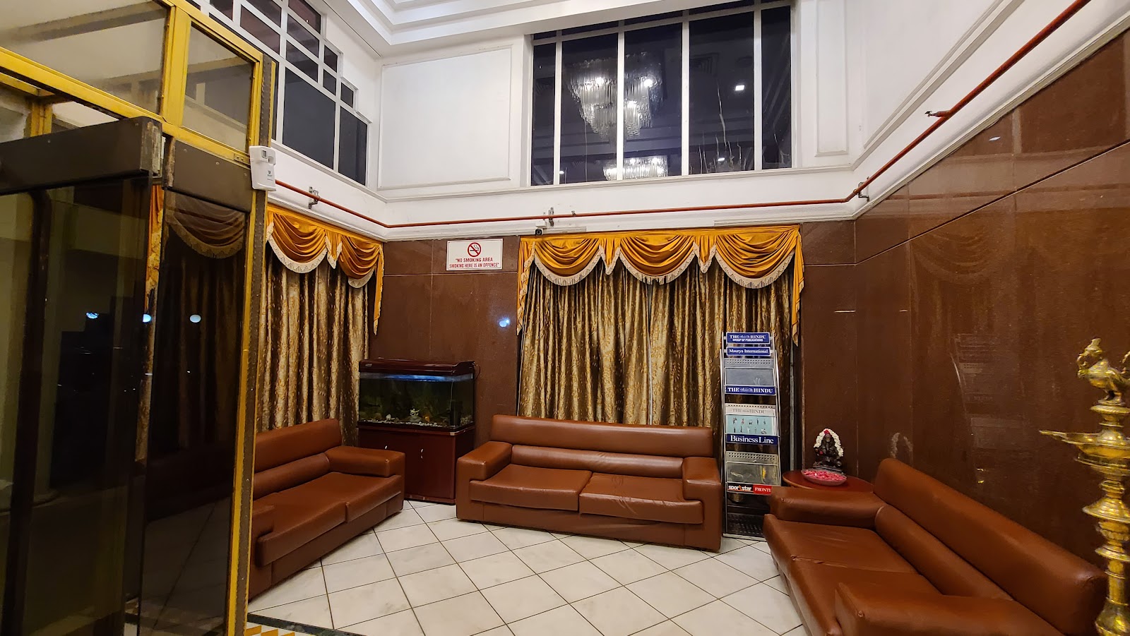 Hotel Maurya International — Banquet Hall in Vadapalani, Chennai (on-site parking, in-house decoration, outside catering allowed, bar service available) — photo 3