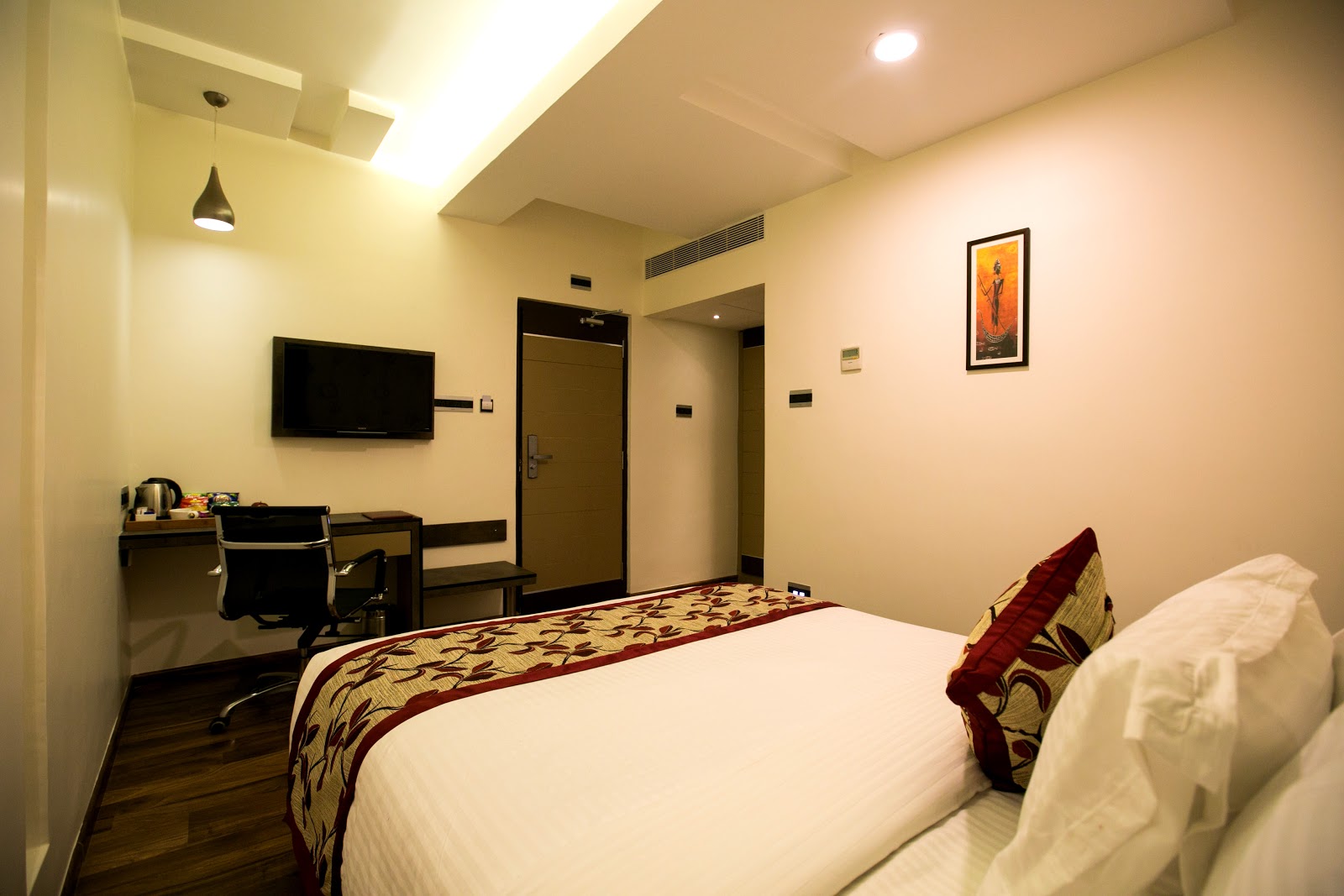 The Spin Hotel — Banquet Hall in Anna Salai, Chennai (on-site parking, in-house decoration, outside catering allowed, bar service available) — photo 2