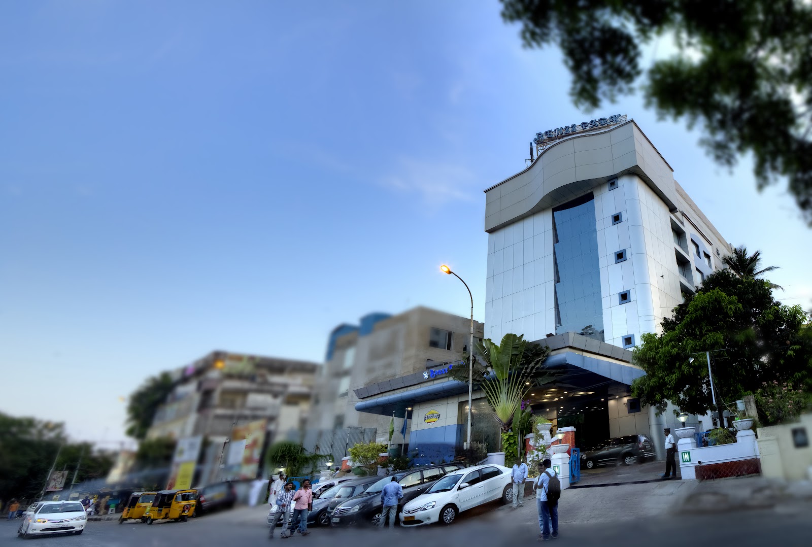 Benzz Park — Banquet Hall in T Nagar, Chennai (on-site parking, in-house decoration, outside catering allowed, bar service available)