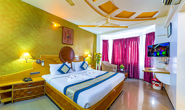 ARR Chennai Gateway — Banquet Hall in Koyambedu, Chennai (on-site parking, in-house decoration, outside catering allowed, bar service available) — photo 2