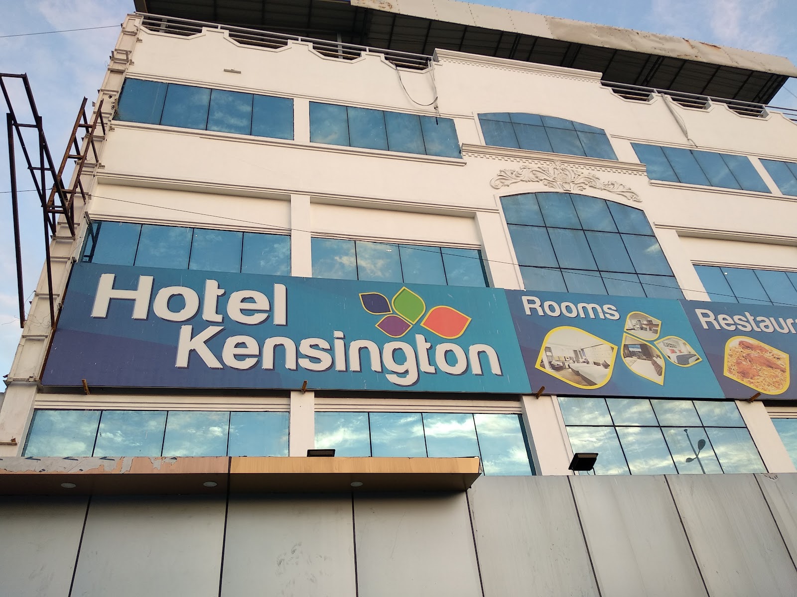 Hotel Kensington — Banquet Hall in Semmencherry, Chennai (on-site parking, in-house decoration, outside catering allowed, bar service available)