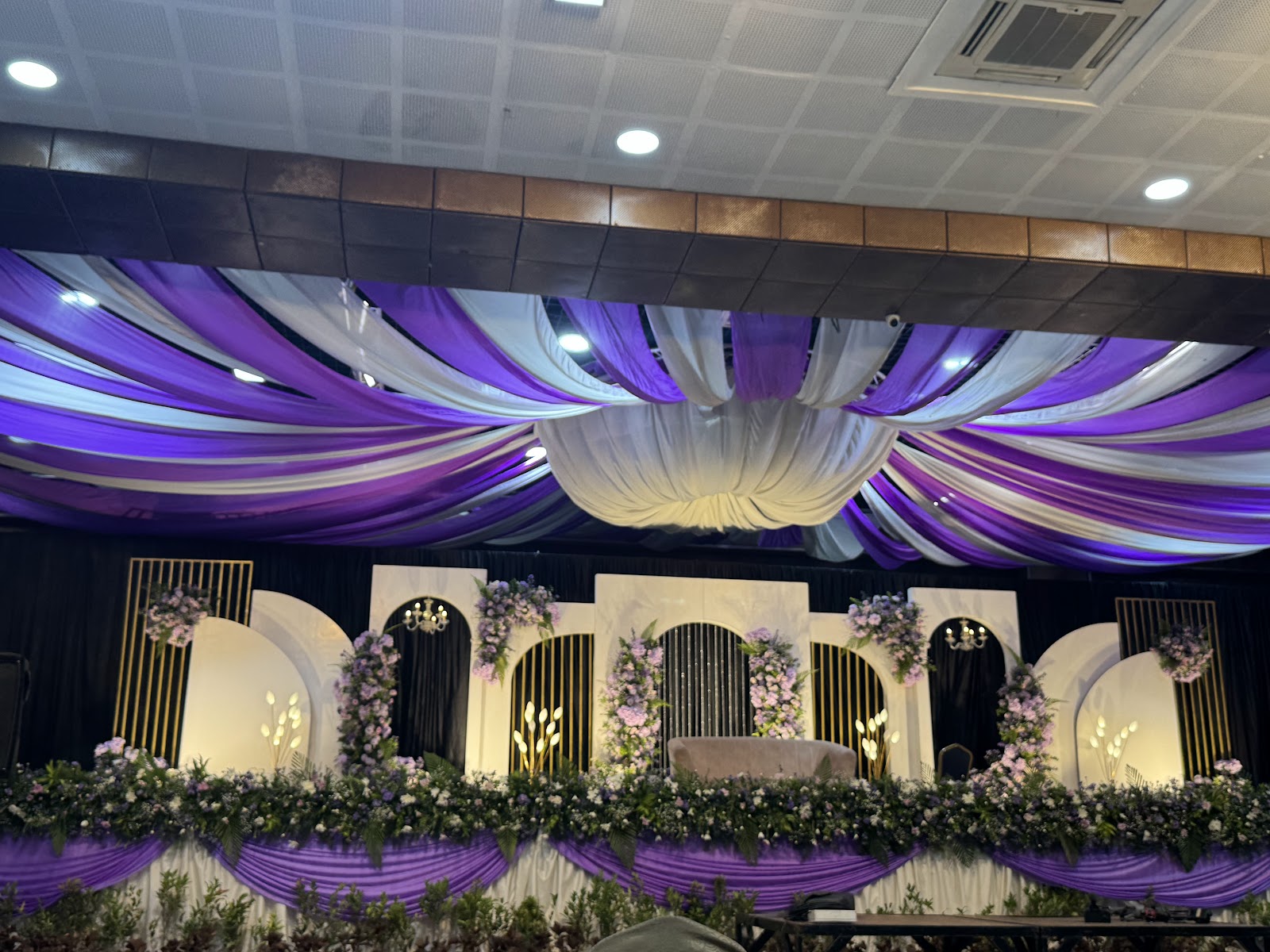 Vijaykiran Convention Centre — Banquet Hall in Kaggadasapura, Bangalore (on-site parking, in-house decoration, DJ permitted, bar service available) — photo 3