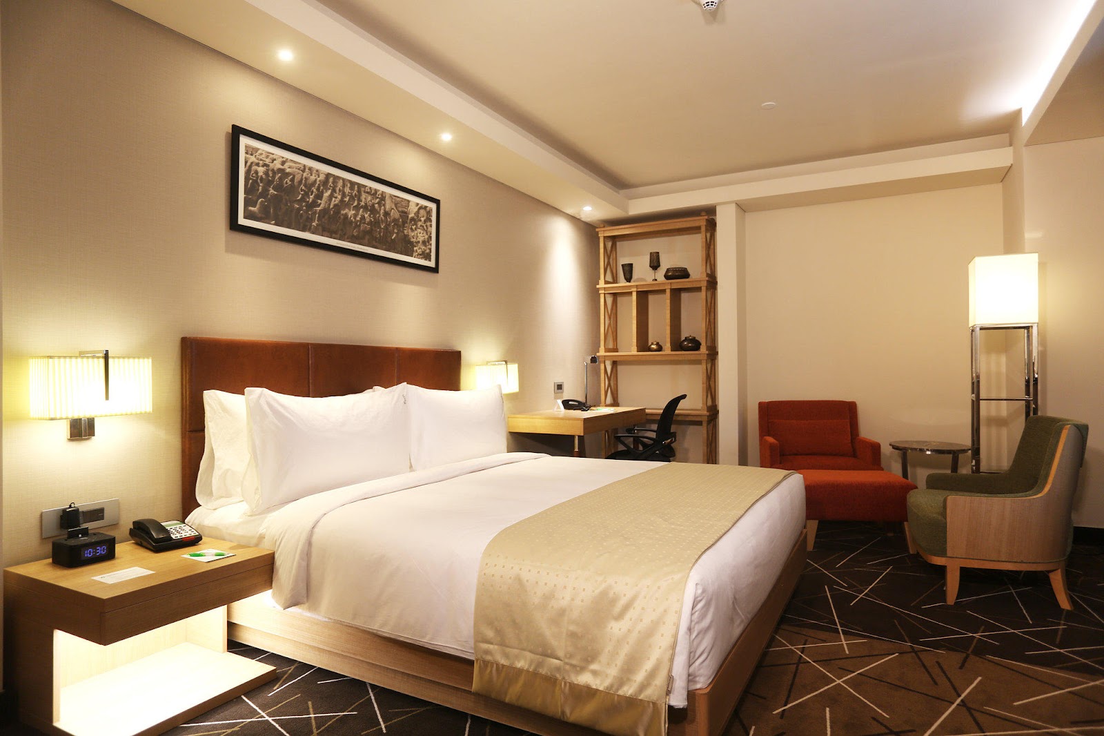 Holiday Inn Chennai OMR — Banquet Hall in Thiruvanmiyur, Chennai (on-site parking, in-house decoration, outside catering allowed, DJ permitted) — photo 2