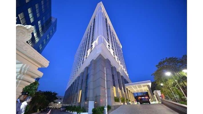 Ramada Plaza — Banquet Hall in Chennai (on-site parking, in-house decoration, outside catering allowed, DJ permitted)