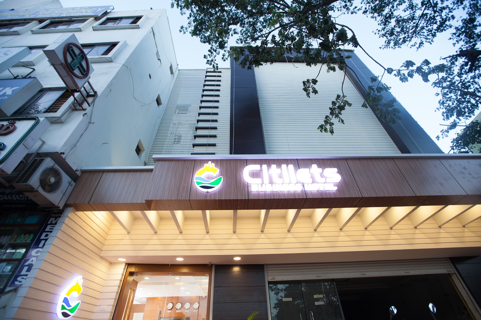 Citilets Business Hotel — Banquet Hall in Vadapalani, Chennai (on-site parking, in-house decoration, outside catering allowed, bar service available)