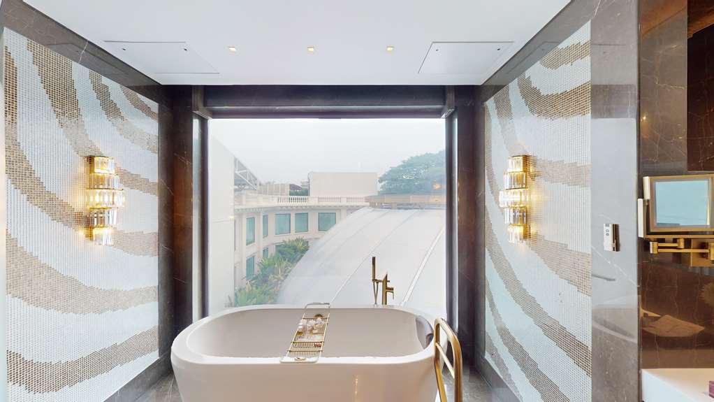 Radisson Blu Hotel GRT — Banquet Hall in St Thomas Mount, Chennai (on-site parking, in-house decoration, outside catering allowed, DJ permitted) — photo 4