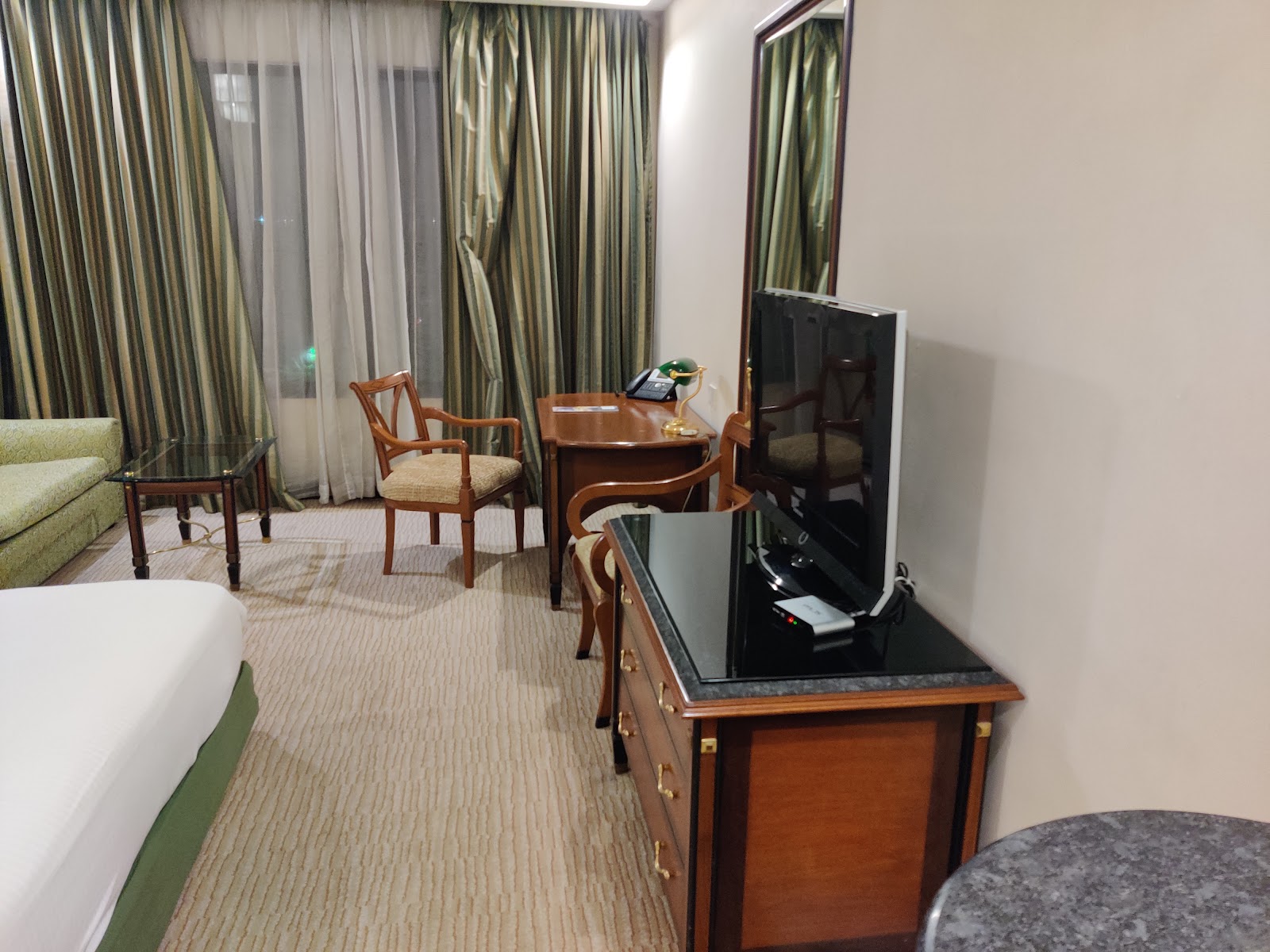 Crowne Plaza Chennai Adyar Park — Banquet Hall in Chennai — photo 2