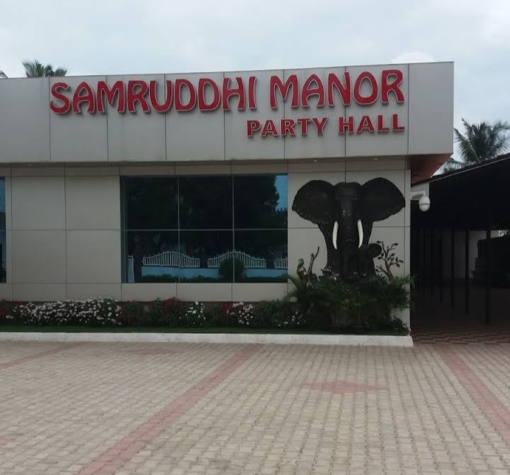 Samruddhi Manor Party Hall — Banquet Hall in Thanisandra, Bangalore (on-site parking, in-house decoration, outside catering allowed, bar service available) — photo 3