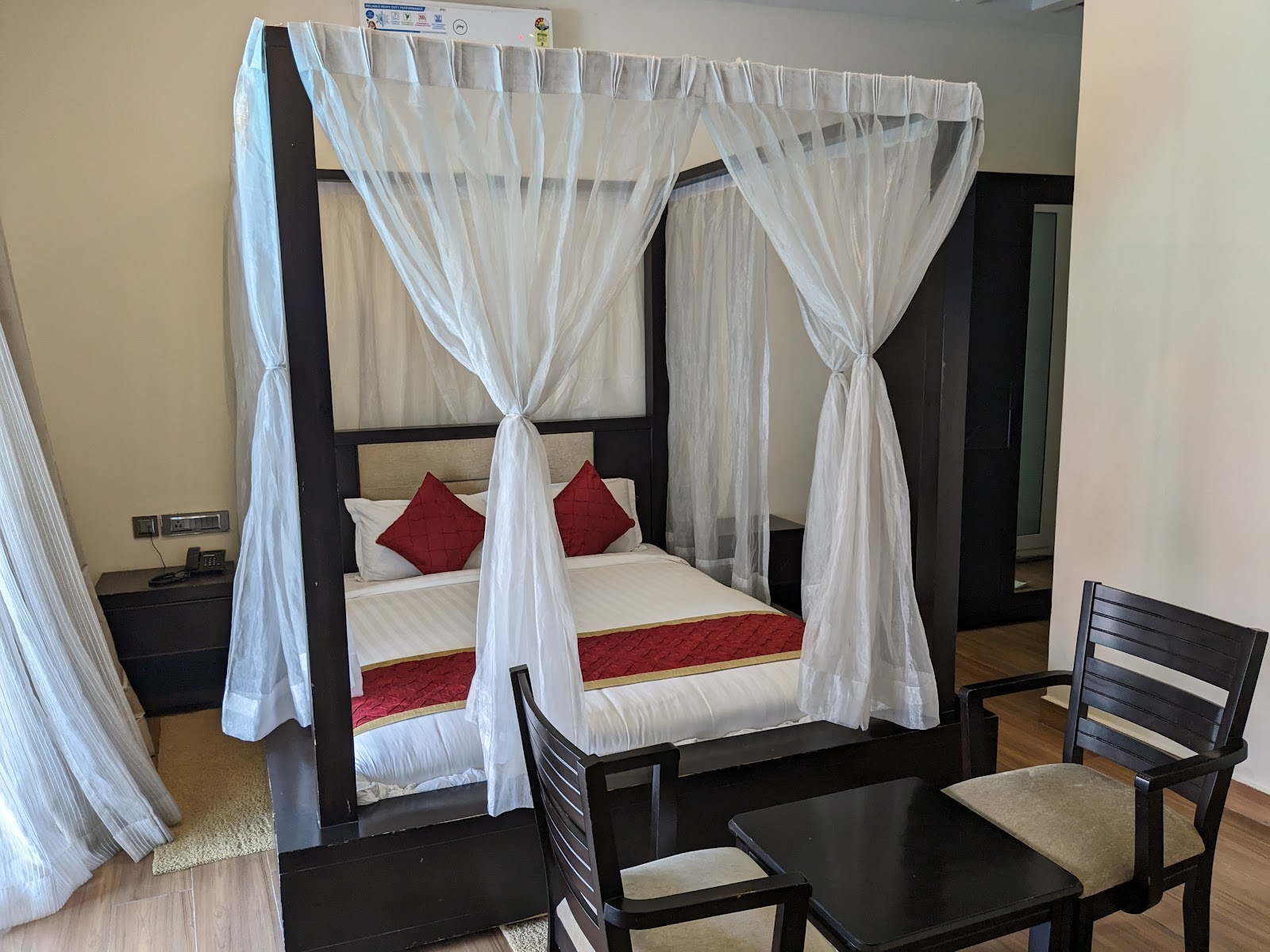 Ezone Lagoon Resort — Resort in Brookefield, Bangalore (on-site parking, in-house decoration, bar service available, 800–1200 guest capacity) — photo 2