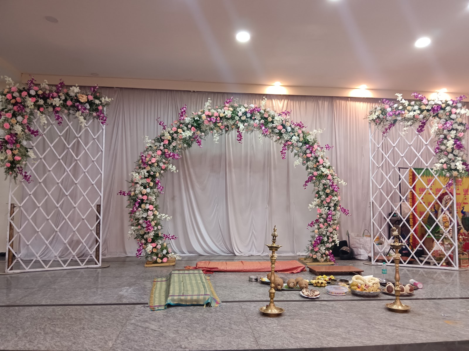 Sapthapadi Kalyana Mantapa — Banquet Hall in Bangalore (on-site parking, in-house decoration, DJ permitted, bar service available)