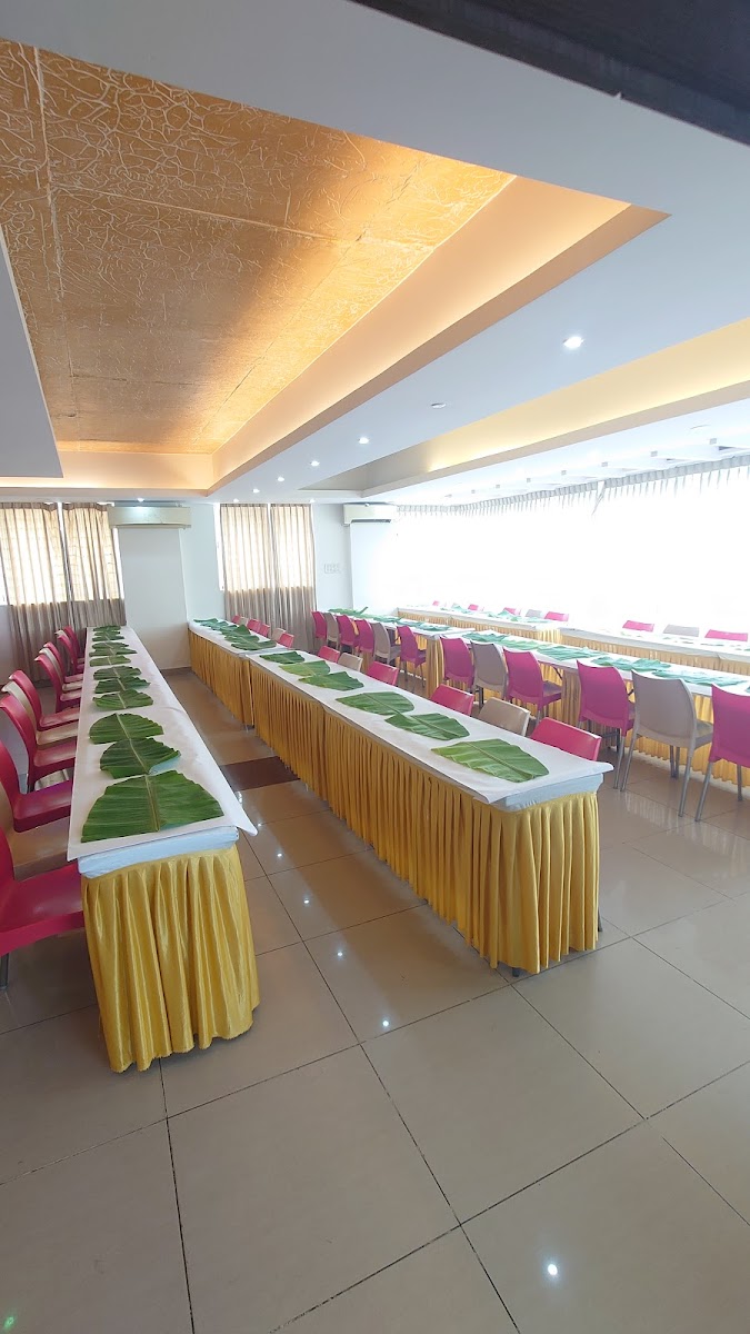 Cave-n-Dine — Banquet Hall in Basaveshwaranagar, Bangalore (on-site parking, in-house decoration, DJ permitted, bar service available) — photo 4