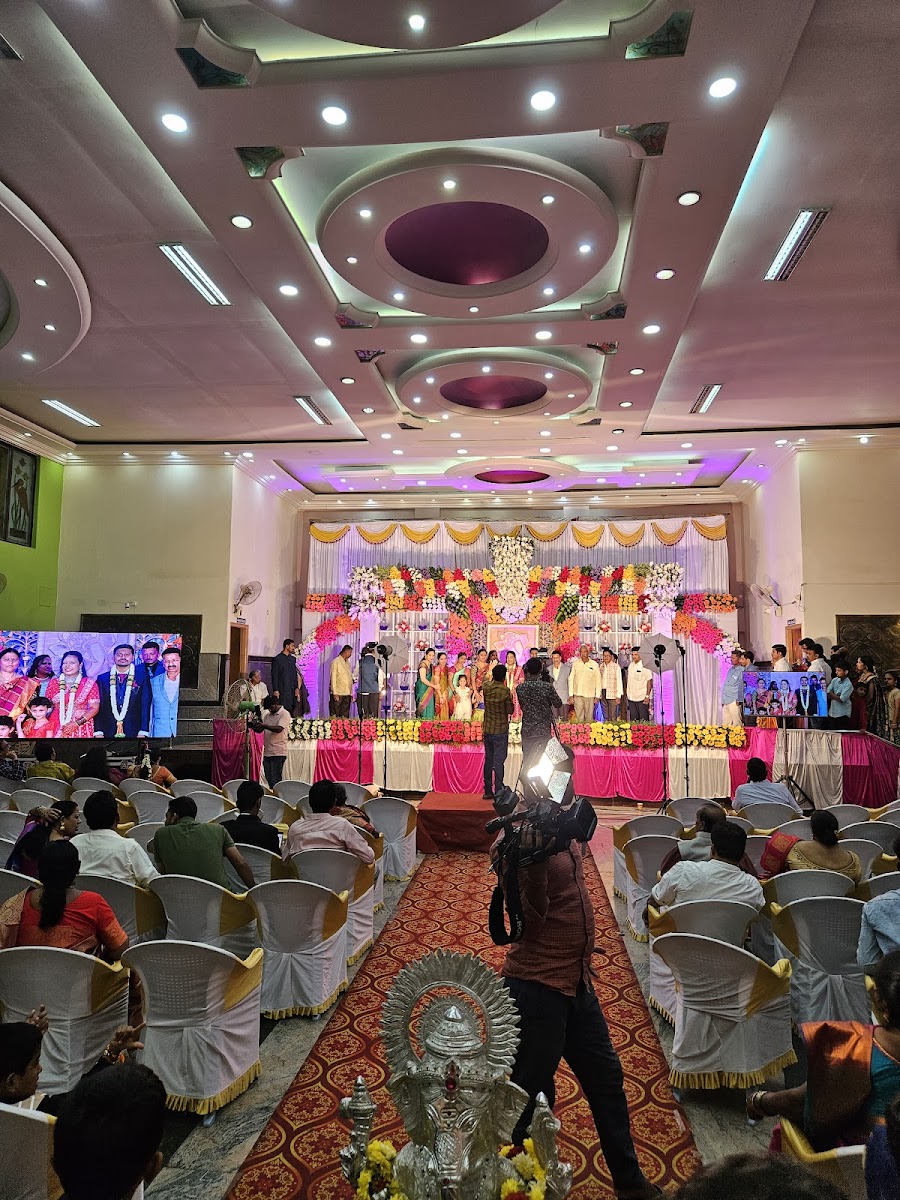 Sri Annapoorneshwari Kalyana Mantapa — Banquet Hall in Konanakunte, Bangalore (on-site parking, in-house decoration, DJ permitted, bar service available) — photo 2
