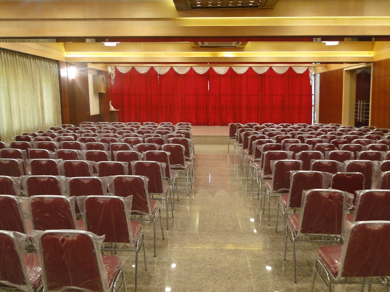Shree Sai Party Hall — Banquet Hall in Padmanabhanagar, Bangalore (on-site parking, in-house decoration, DJ permitted, bar service available) — photo 3