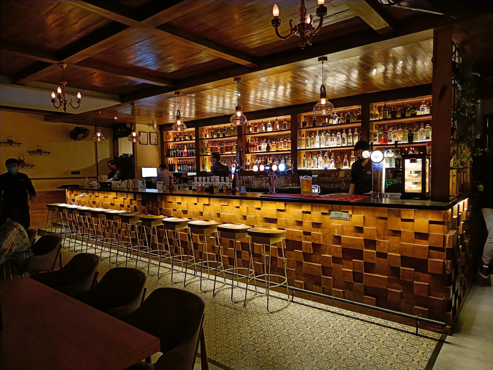 CHAPTER ONE Bar — Pub/Bar in Mathikere, Bangalore (on-site parking, in-house decoration, DJ permitted, bar service available) — photo 3